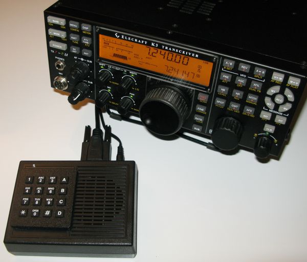 Image of K3 Reader on desk in front of a K3 transceiver
